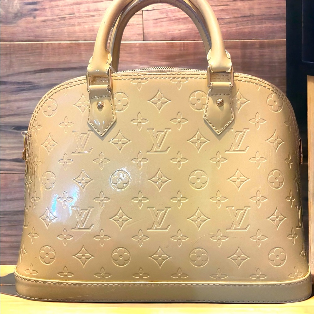 LOUIS VUITTON ALMA